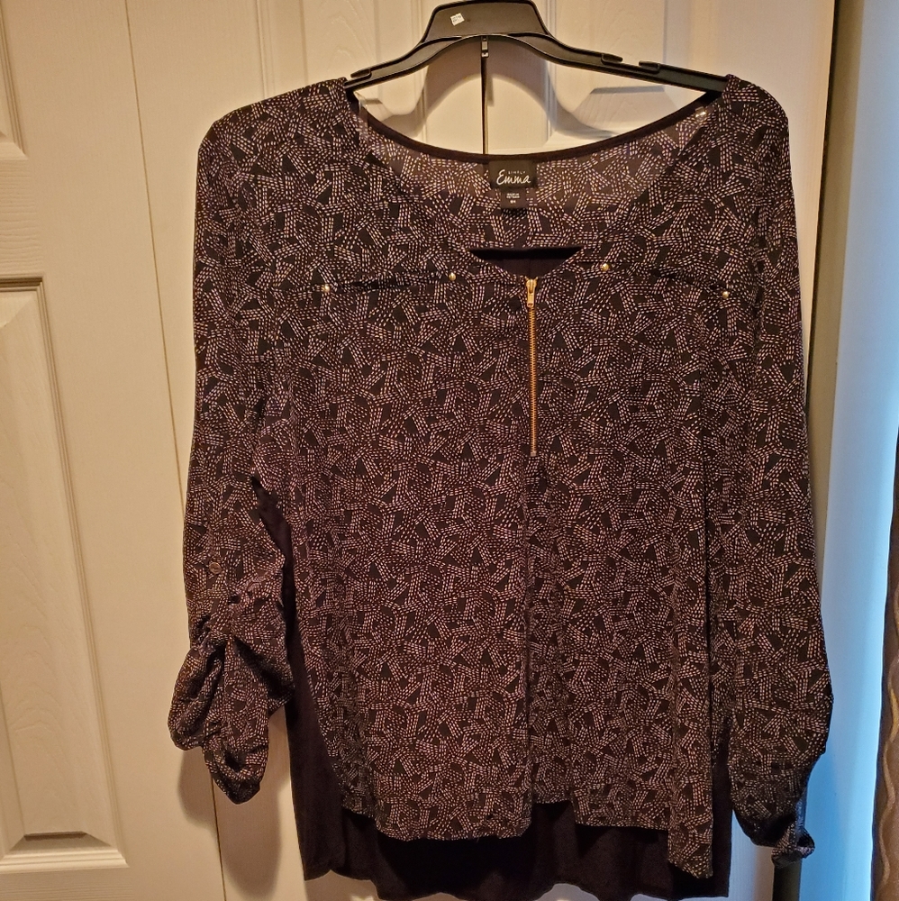 NWOT classy blouse w/ front zipper closure detail